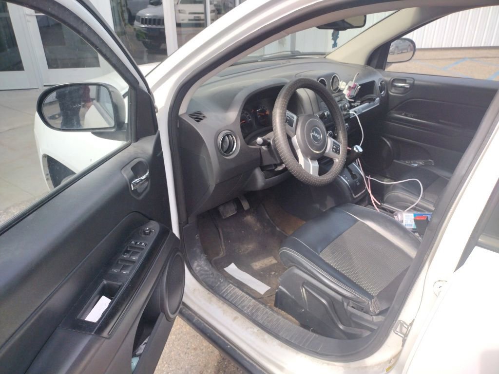 Used 2016 Jeep Compass Sport w/ Power Value Group FWD image 13