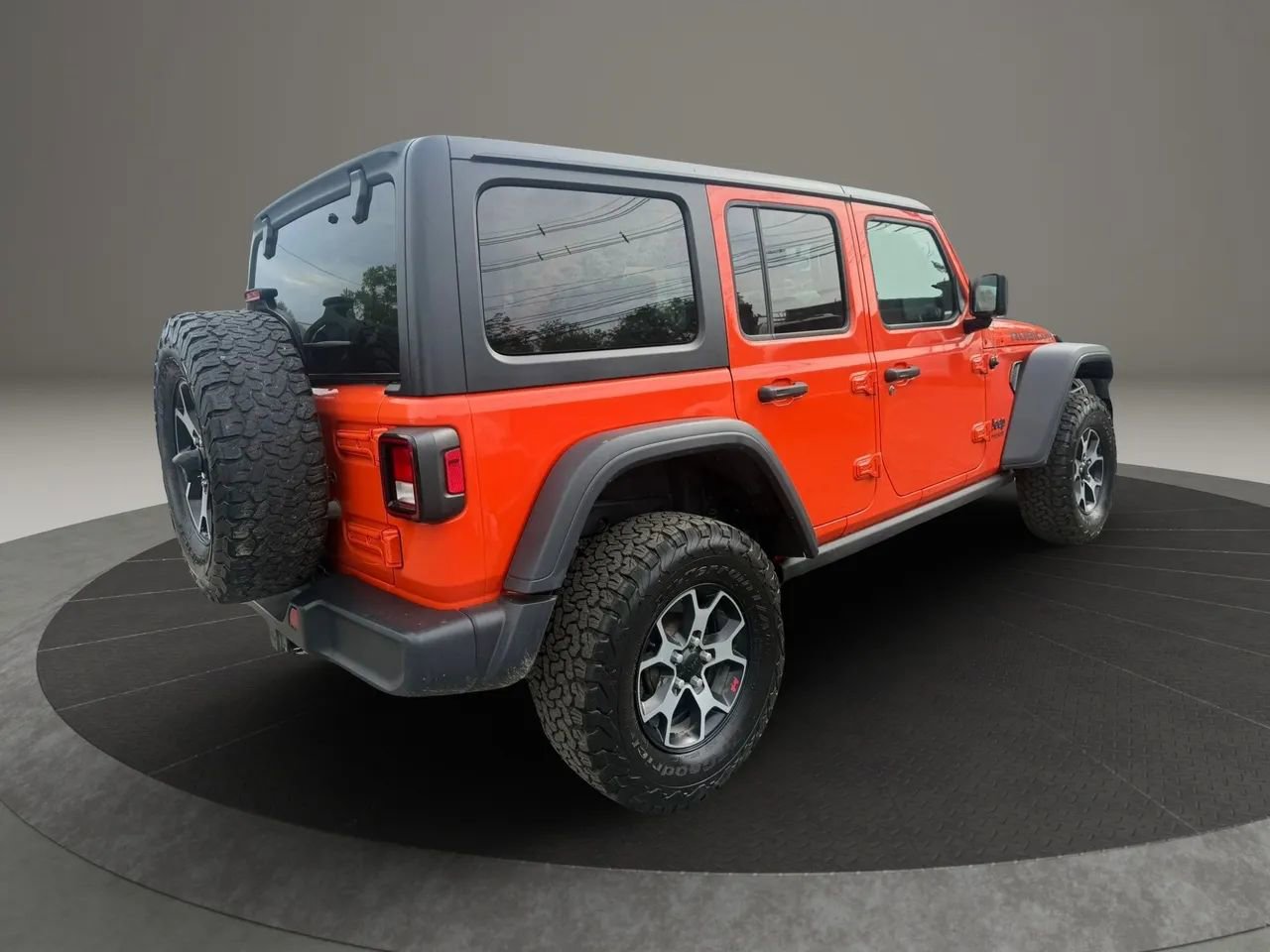 Used 2020 Jeep Wrangler Unlimited Rubicon w/ Dual Top Group AWD/4WD image 5