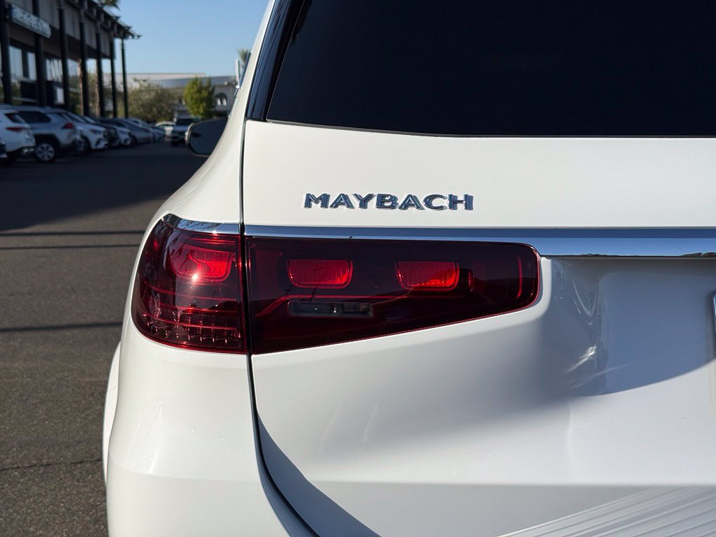 Used 2024 Mercedes-Benz Maybach GLS 600 4MATIC image 9