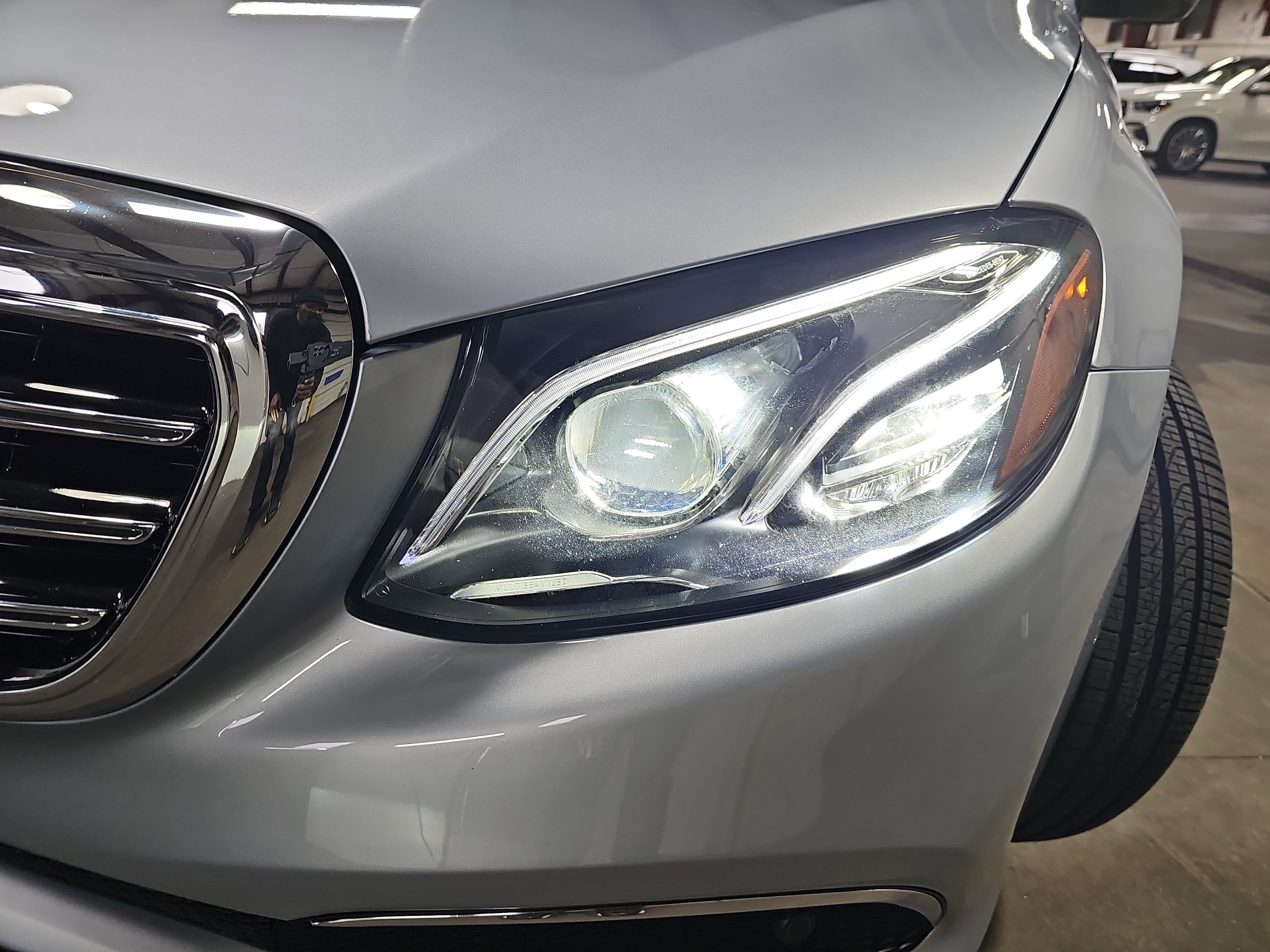 Used 2018 Mercedes-Benz E 400 4MATIC Sedan image 32