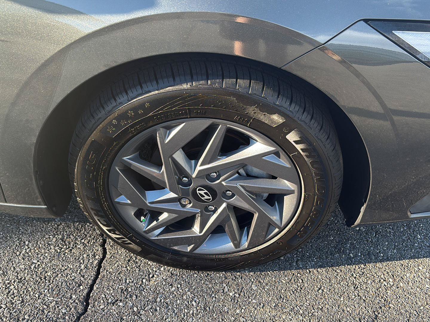 Used 2024 Hyundai Elantra SEL FWD image 8