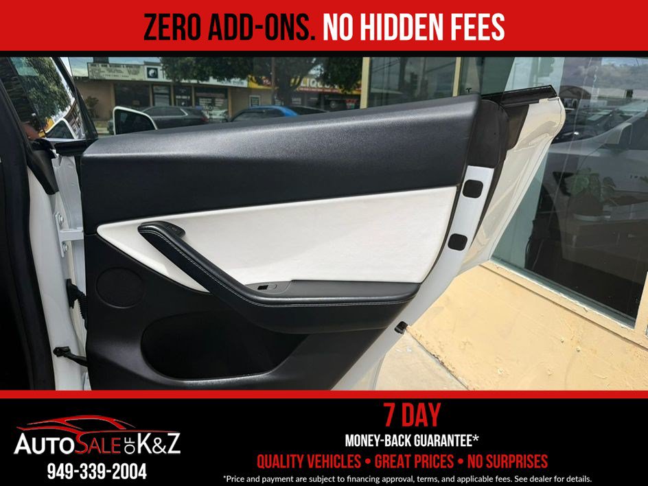 Used 2021 Tesla Model Y Long Range AWD/4WD image 24