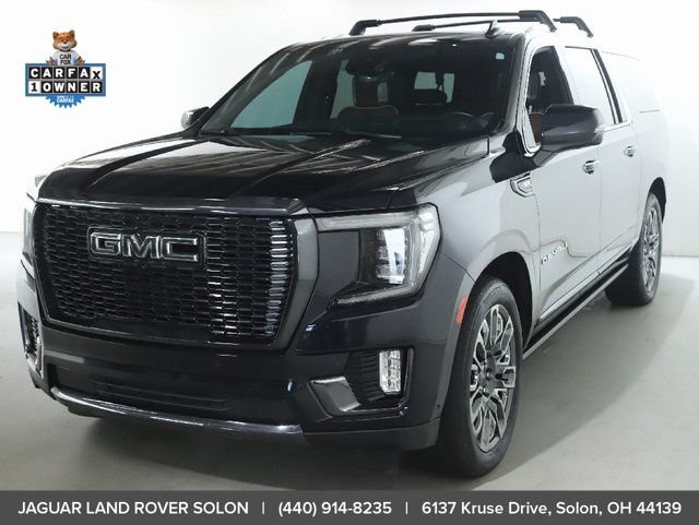 Used 2023 GMC Yukon XL Denali Ultimate AWD/4WD image 1