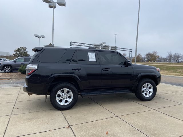 Used 2022 Toyota 4Runner SR5 Premium image 11