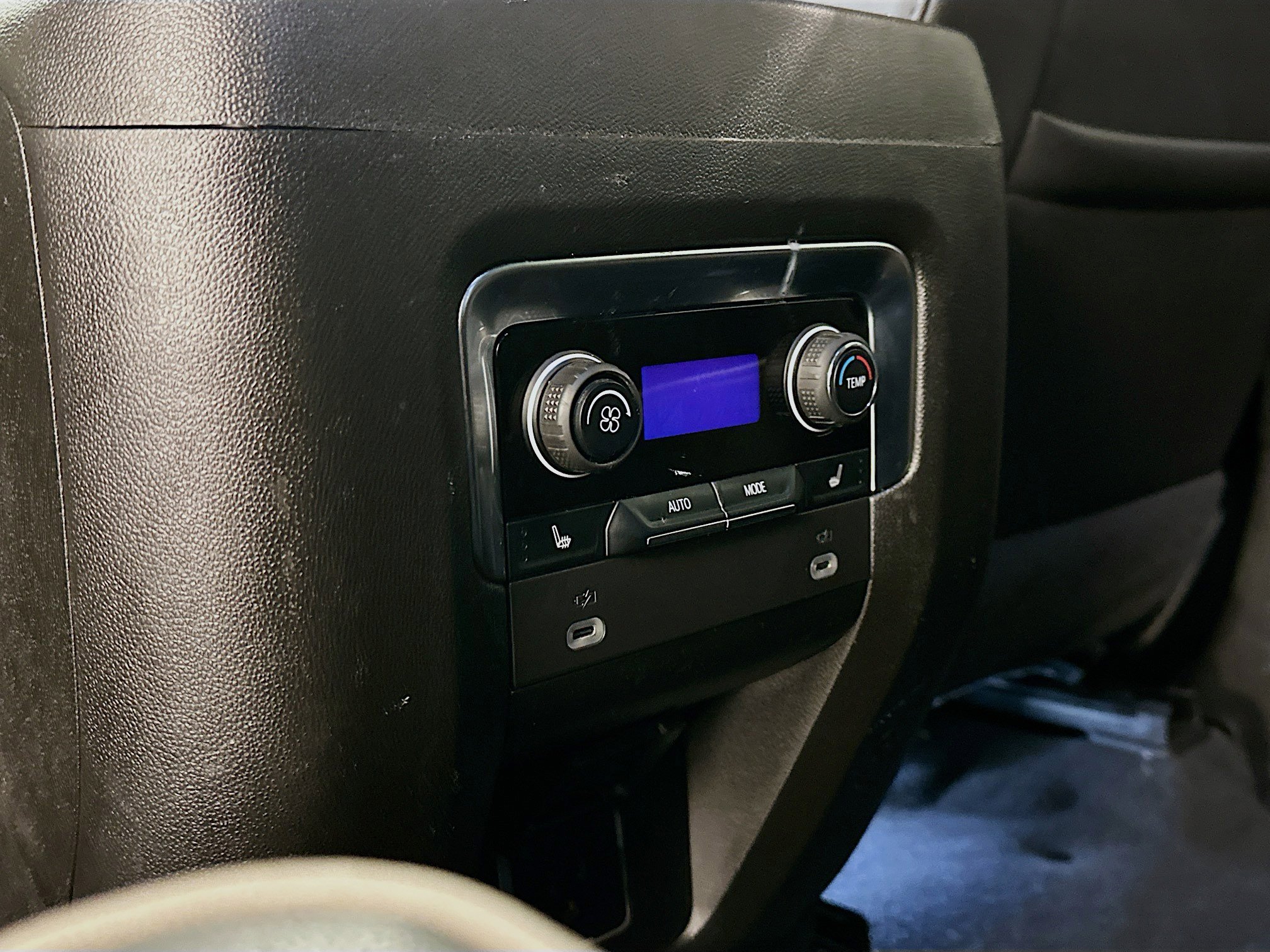 Used 2024 Chevrolet Tahoe Premier image 28