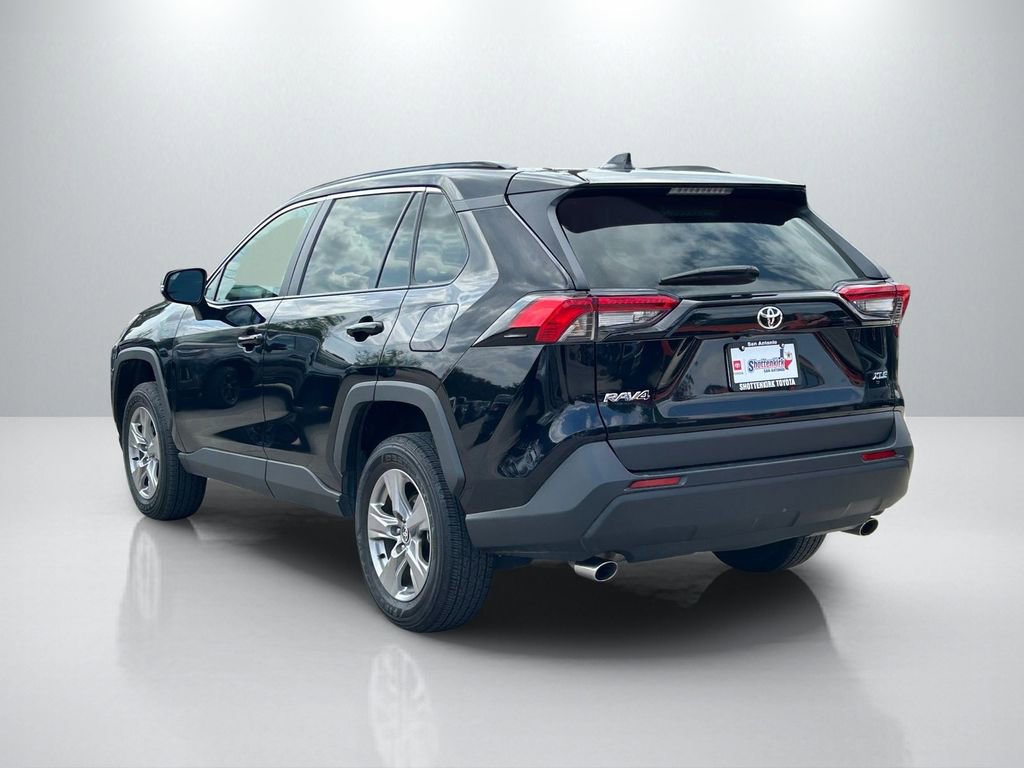 Certified 2025 Toyota RAV4 XLE FWD image 7