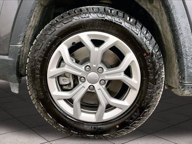 Used 2024 Jeep Compass Sport AWD/4WD image 8