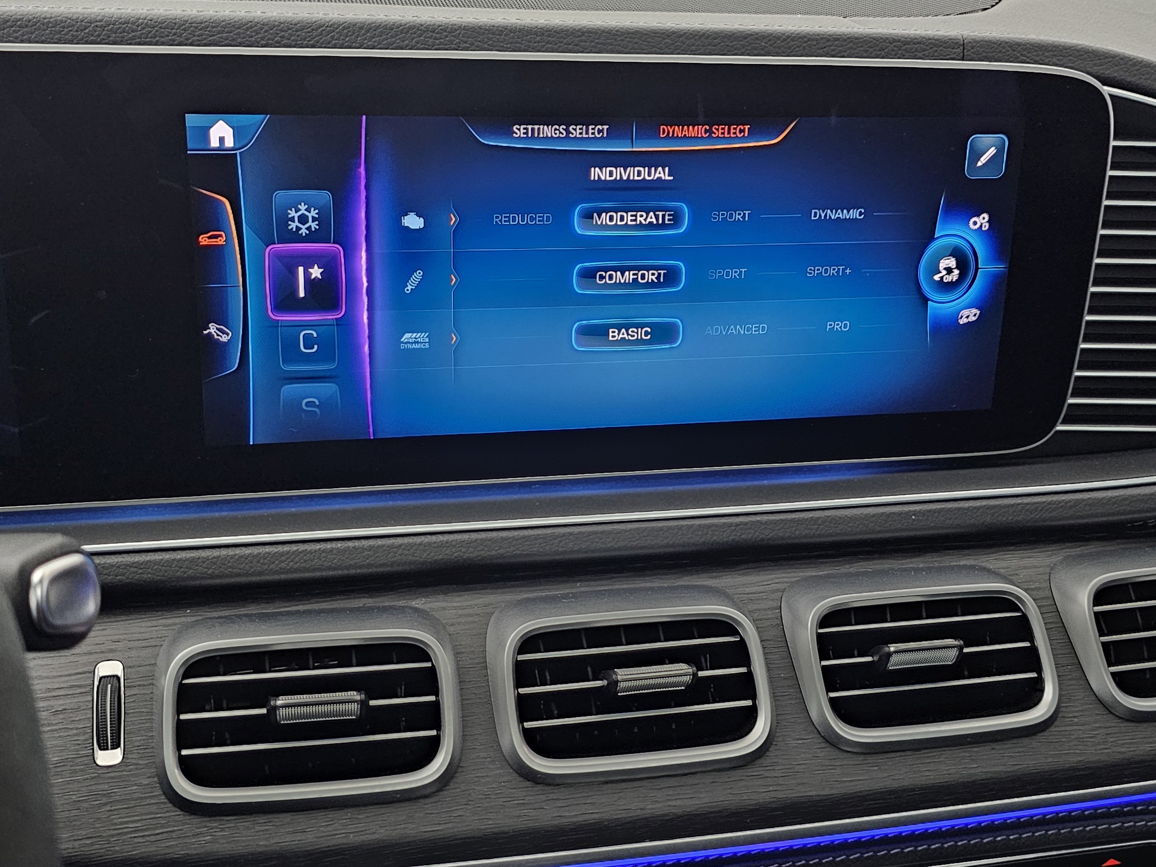 Certified 2024 Mercedes-Benz GLE 53 AMG 4MATIC Coupe image 29