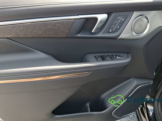 Certified 2026 Buick Enclave Avenir w/ Super Cruise Package AWD/4WD image 13