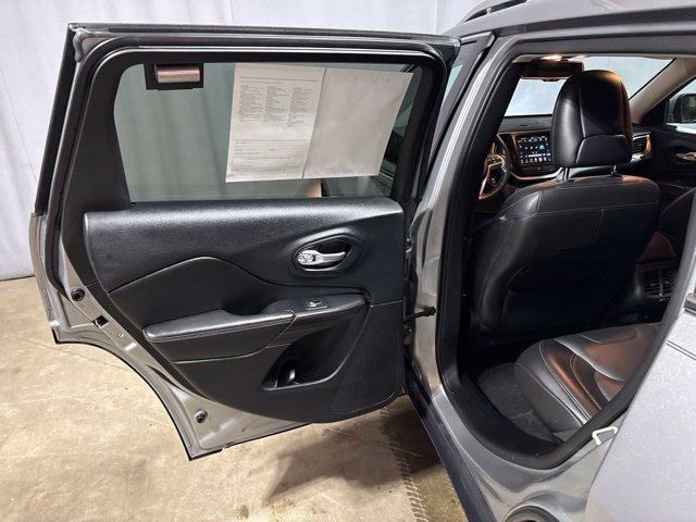 Used 2015 Jeep Cherokee Limited AWD/4WD image 27