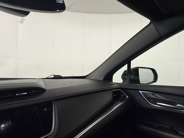 Certified 2022 Cadillac XT5 Premium Luxury image 19