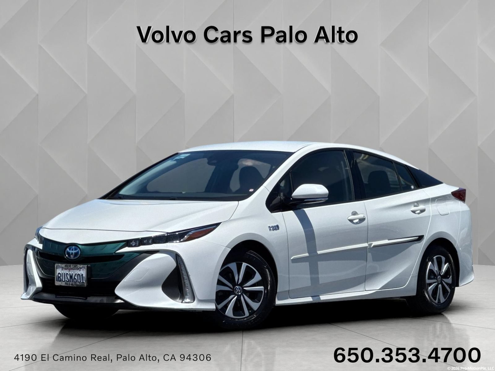 Used 2017 Toyota Prius Prime Plus FWD image 1