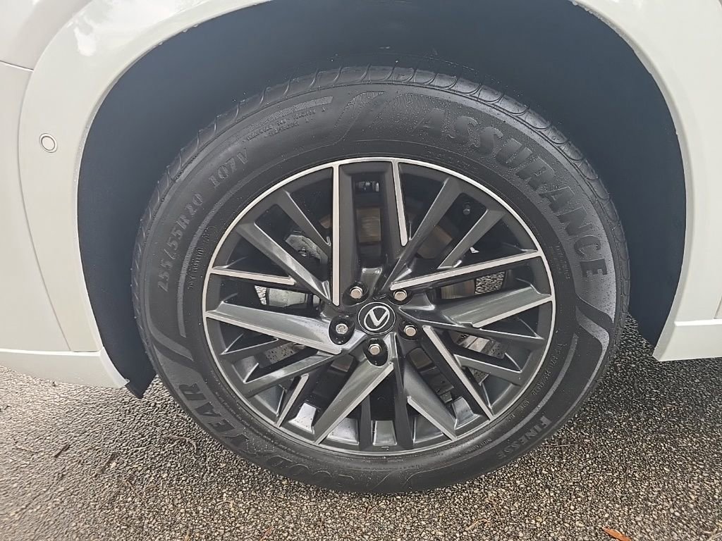 Used 2025 Lexus TX 350 AWD w/ Technology Package image 9