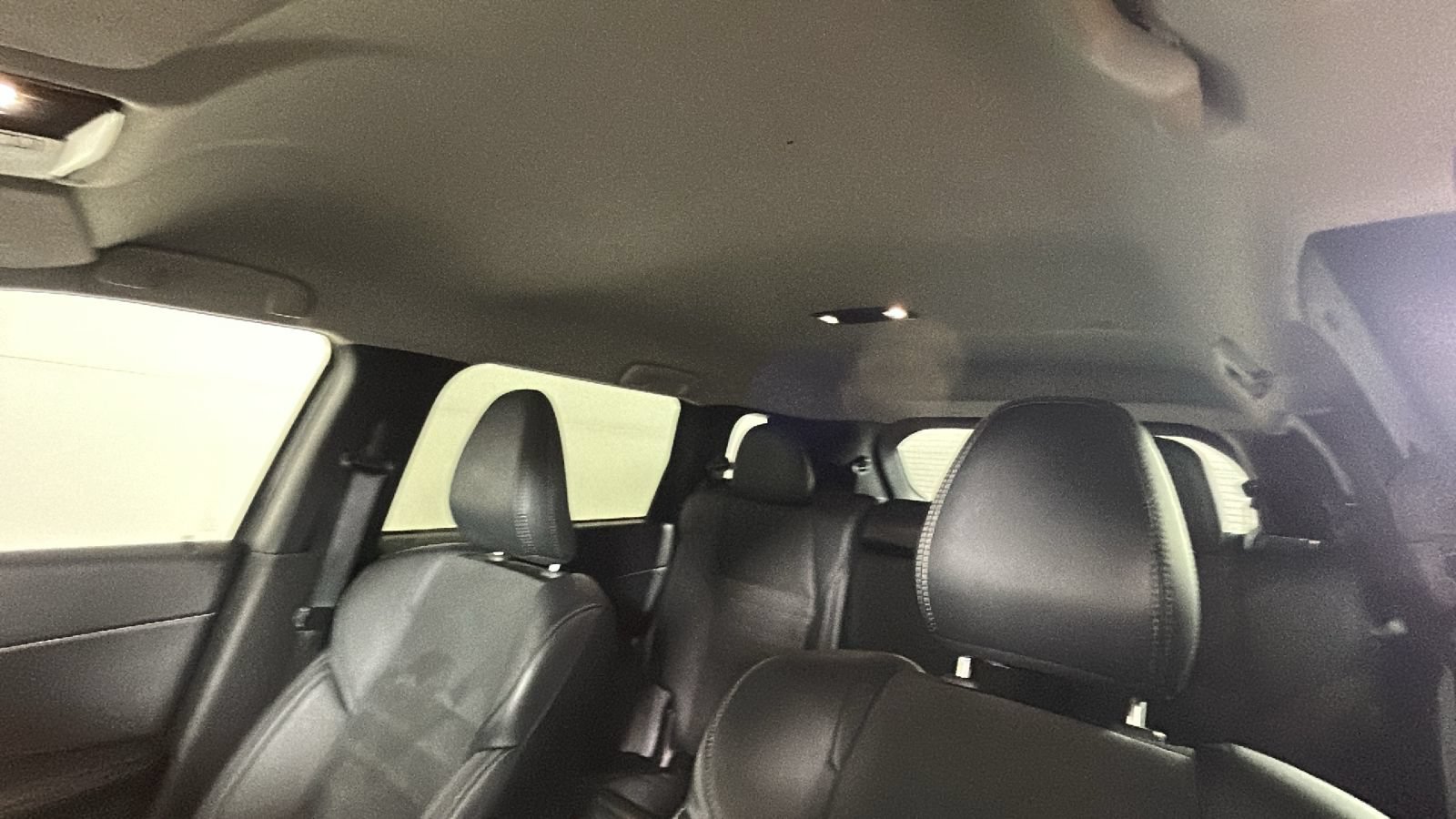 Used 2025 Mitsubishi Outlander SE AWD/4WD image 14