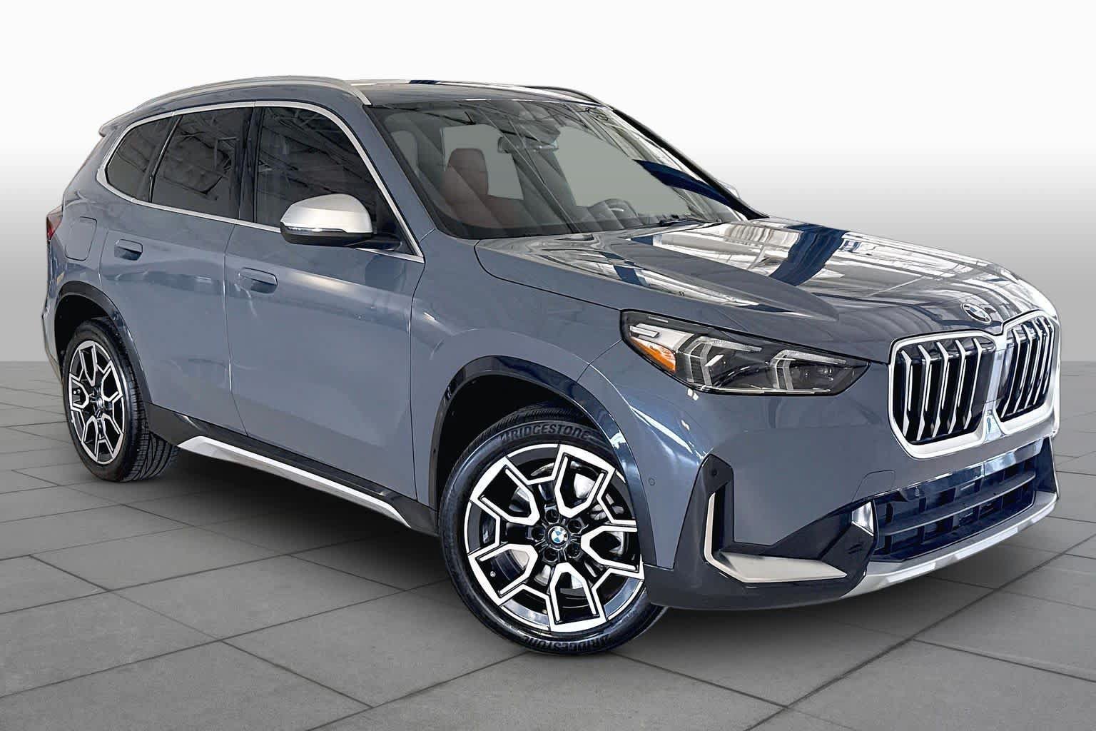 Used 2023 BMW X1 xDrive28i w/ Convenience Package AWD/4WD image 2