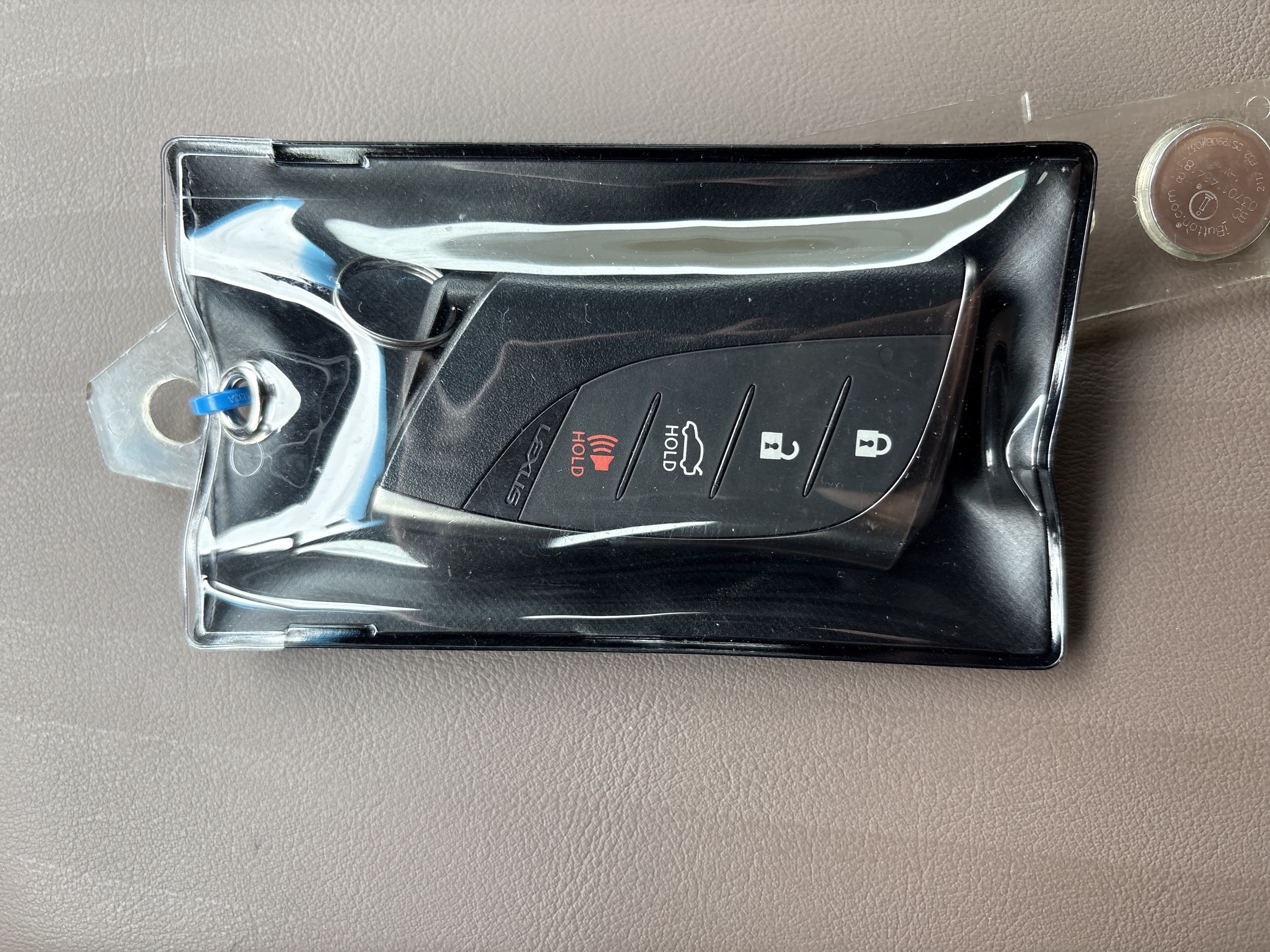 Certified 2022 Lexus ES 300h w/ Accessory Package FWD image 36