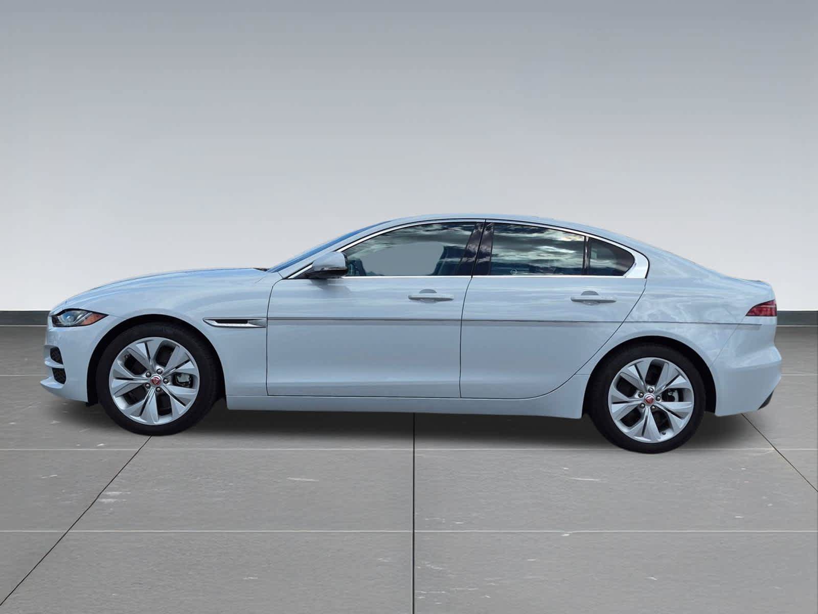 Used 2020 Jaguar XE S AWD/4WD image 3