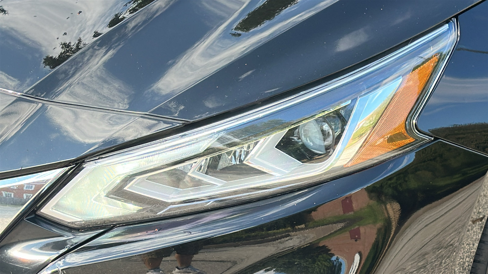Certified 2019 Nissan Altima 2.5 Platinum FWD image 4