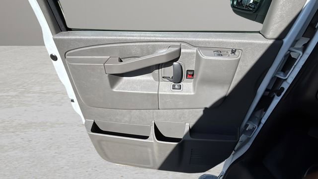 Used 2024 GMC Savana 2500 w/ Driver Convenience Package RWD image 18