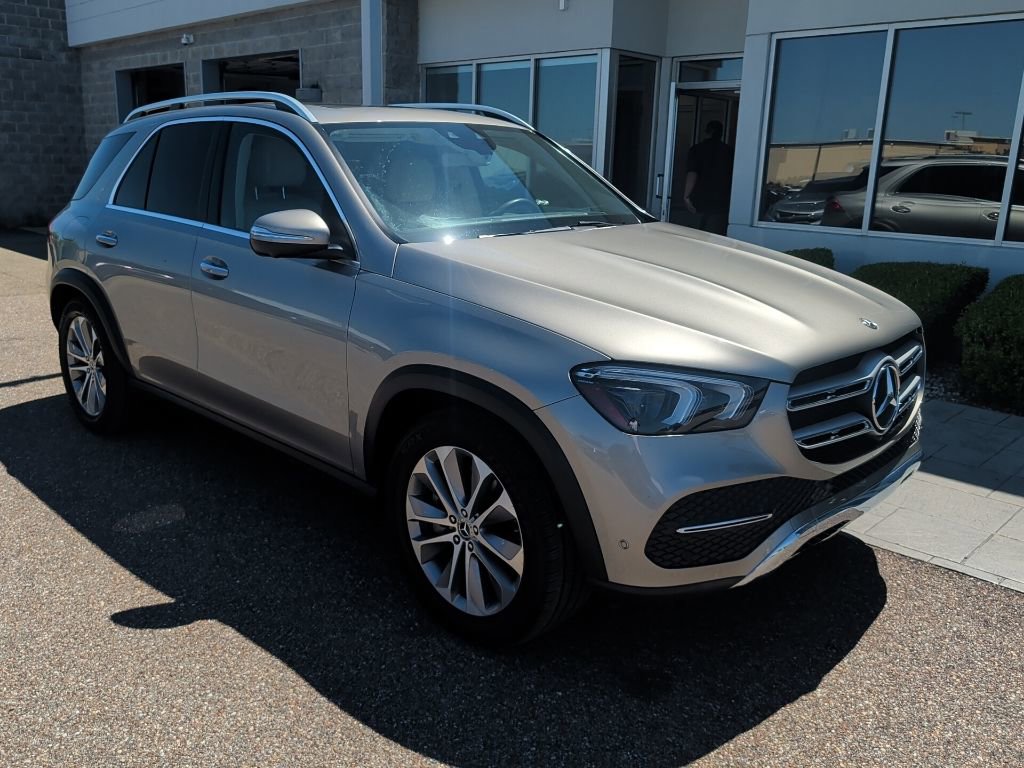 Used 2020 Mercedes-Benz GLE 450 4MATIC image 1
