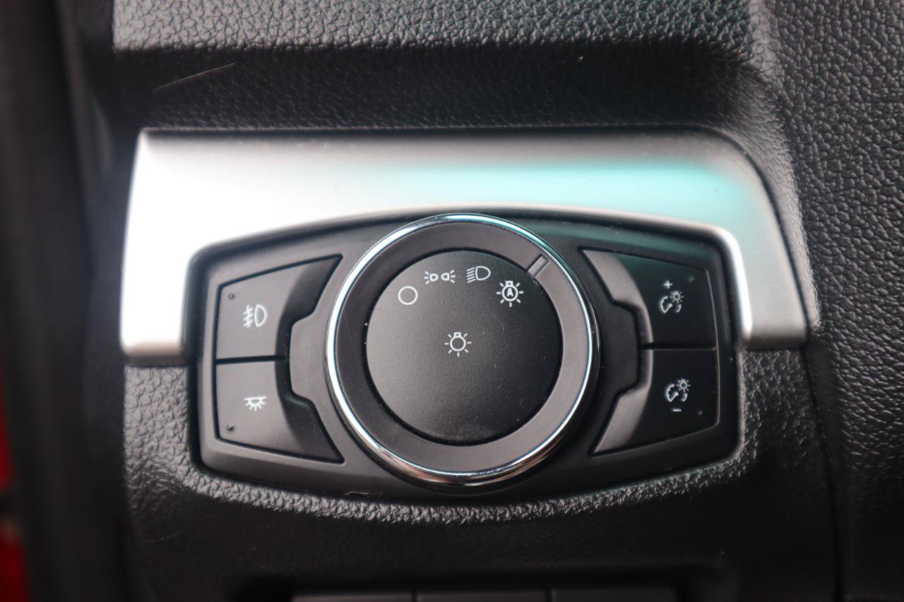 Used 2017 Ford Explorer XLT w/ Equipment Group 201A AWD/4WD image 61