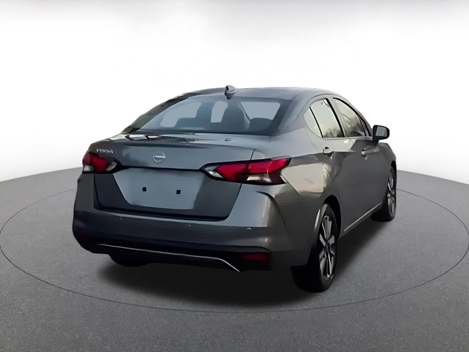 Used 2025 Nissan Versa SV image 14