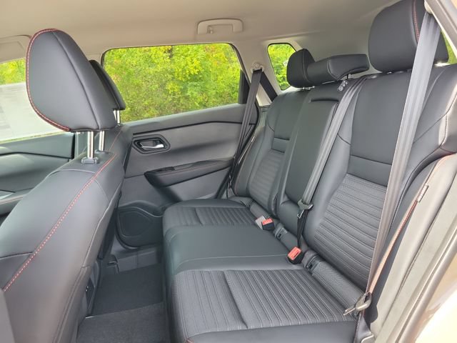 New 2026 Nissan Rogue SV AWD/4WD image 29