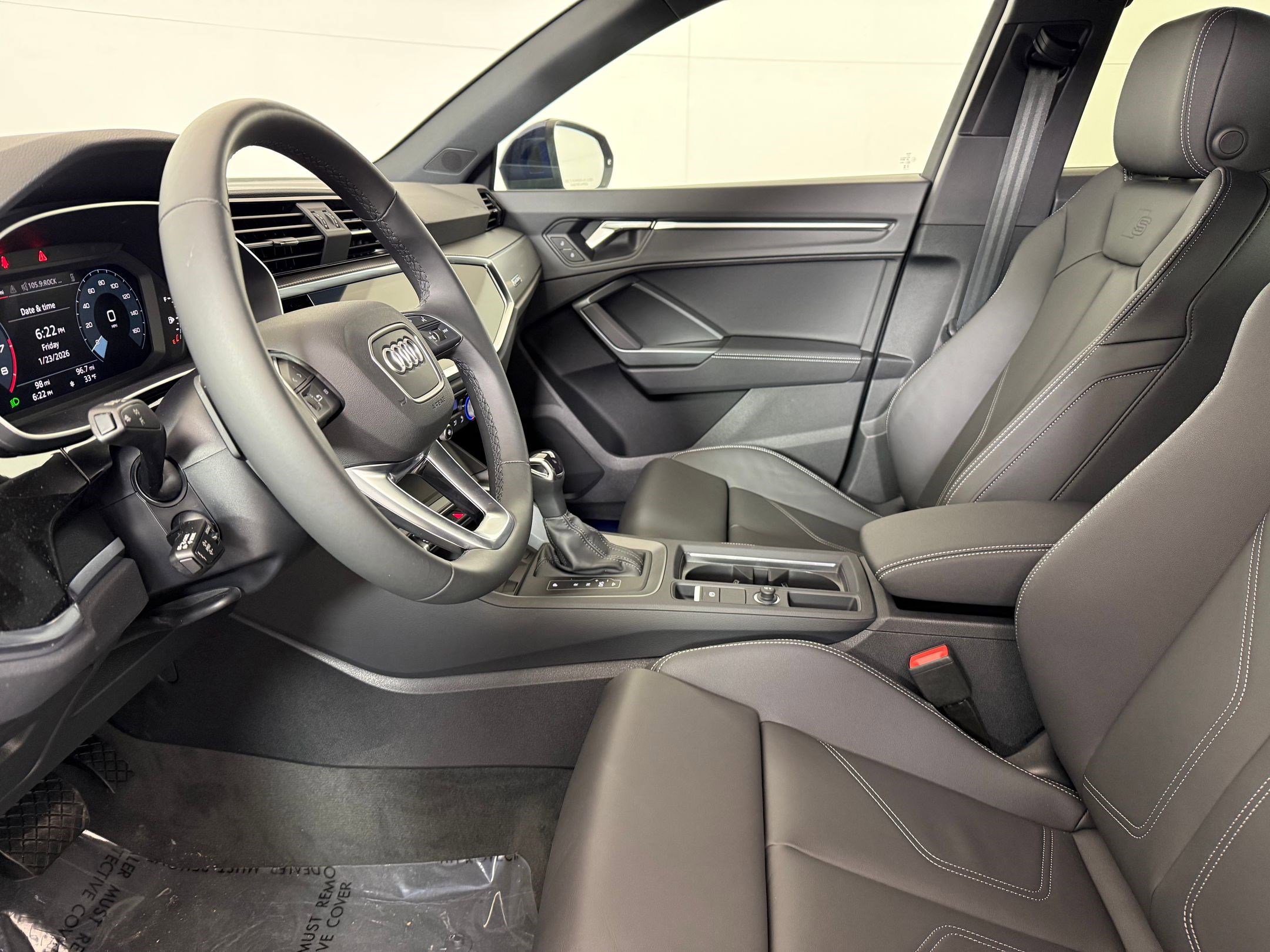 New 2025 Audi Q3 2.0T Premium image 5