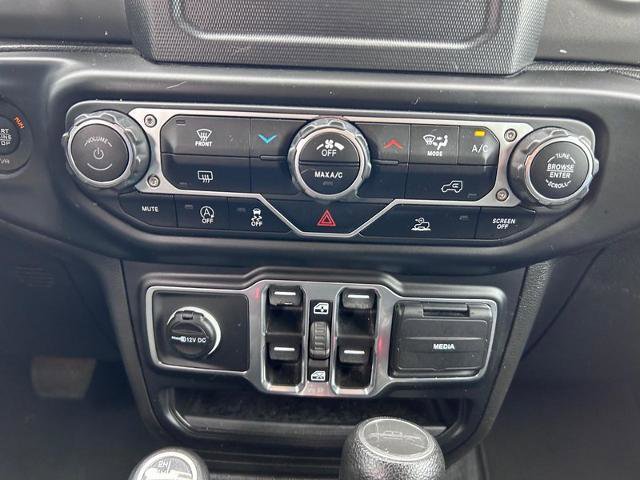 Used 2023 Jeep Gladiator Sport image 15