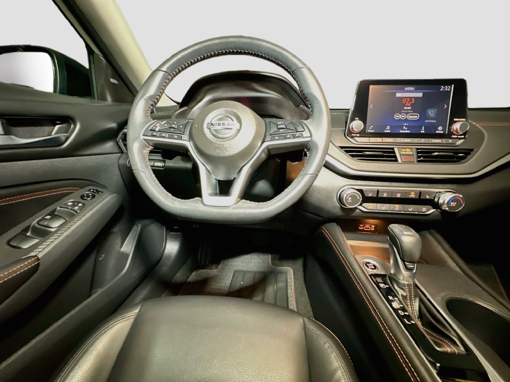 Used 2022 Nissan Altima 2.0 SR FWD image 34