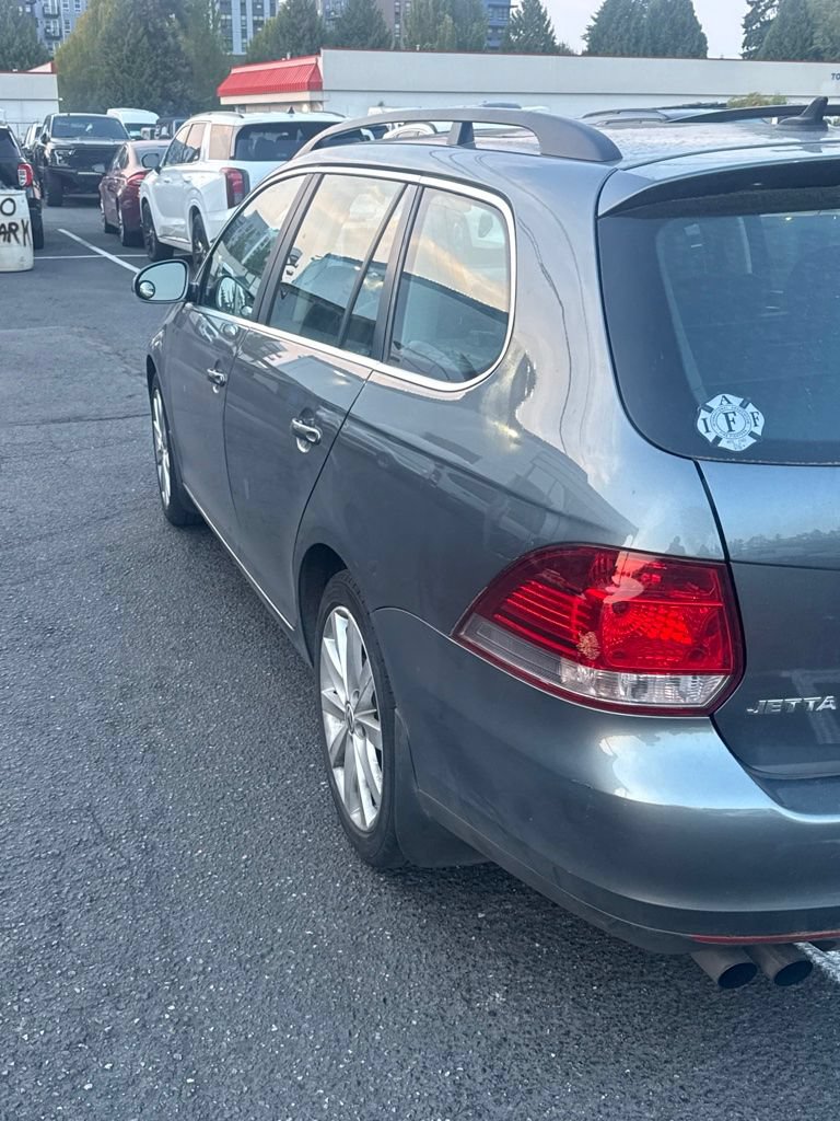 Used 2012 Volkswagen Jetta TDI FWD image 5