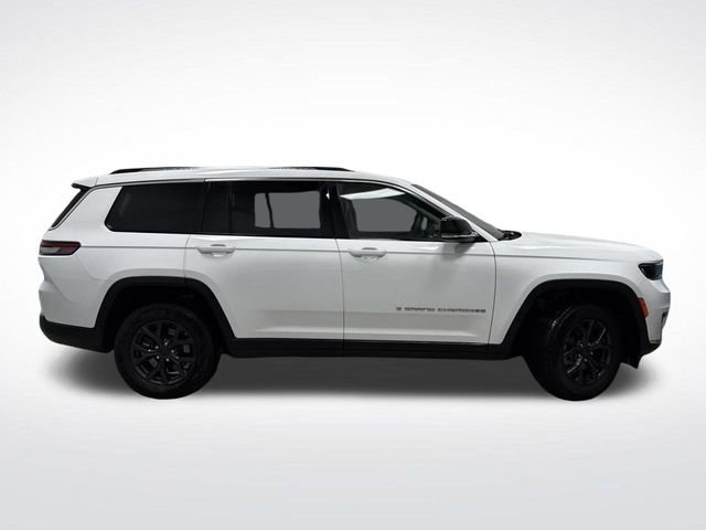 Used 2023 Jeep Grand Cherokee L Limited image 2
