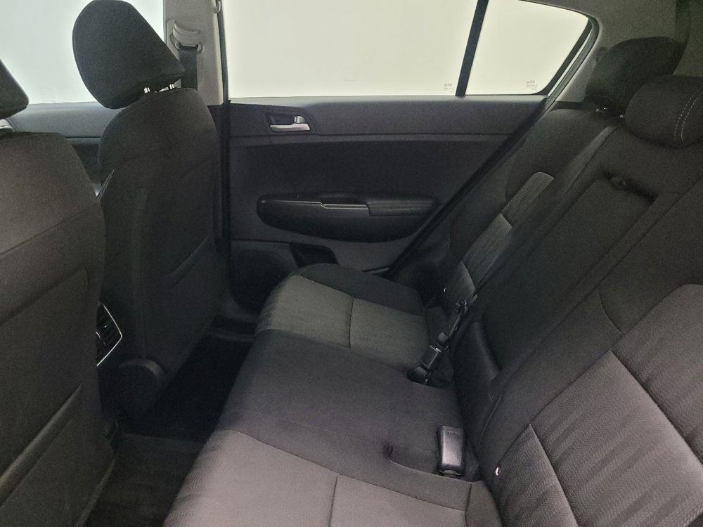 Used 2019 Kia Sportage LX image 18