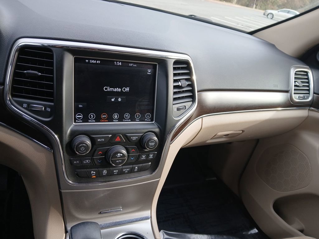 Used 2018 Jeep Grand Cherokee Limited image 18