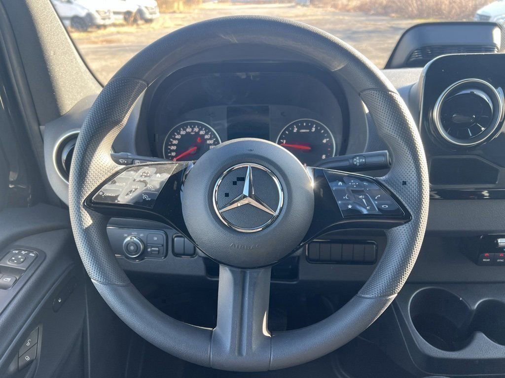 New 2025 Mercedes-Benz Sprinter 2500 image 15