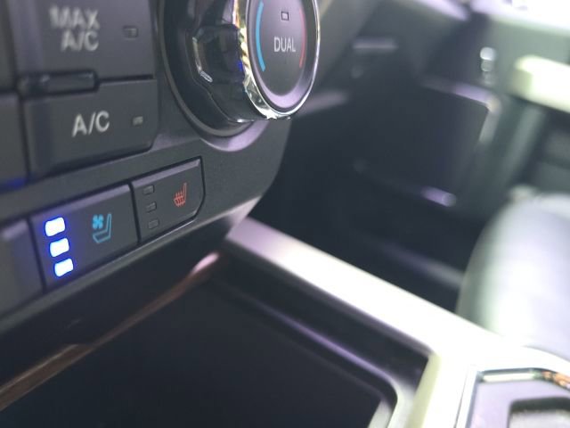 Used 2019 Ford F150 Lariat image 37