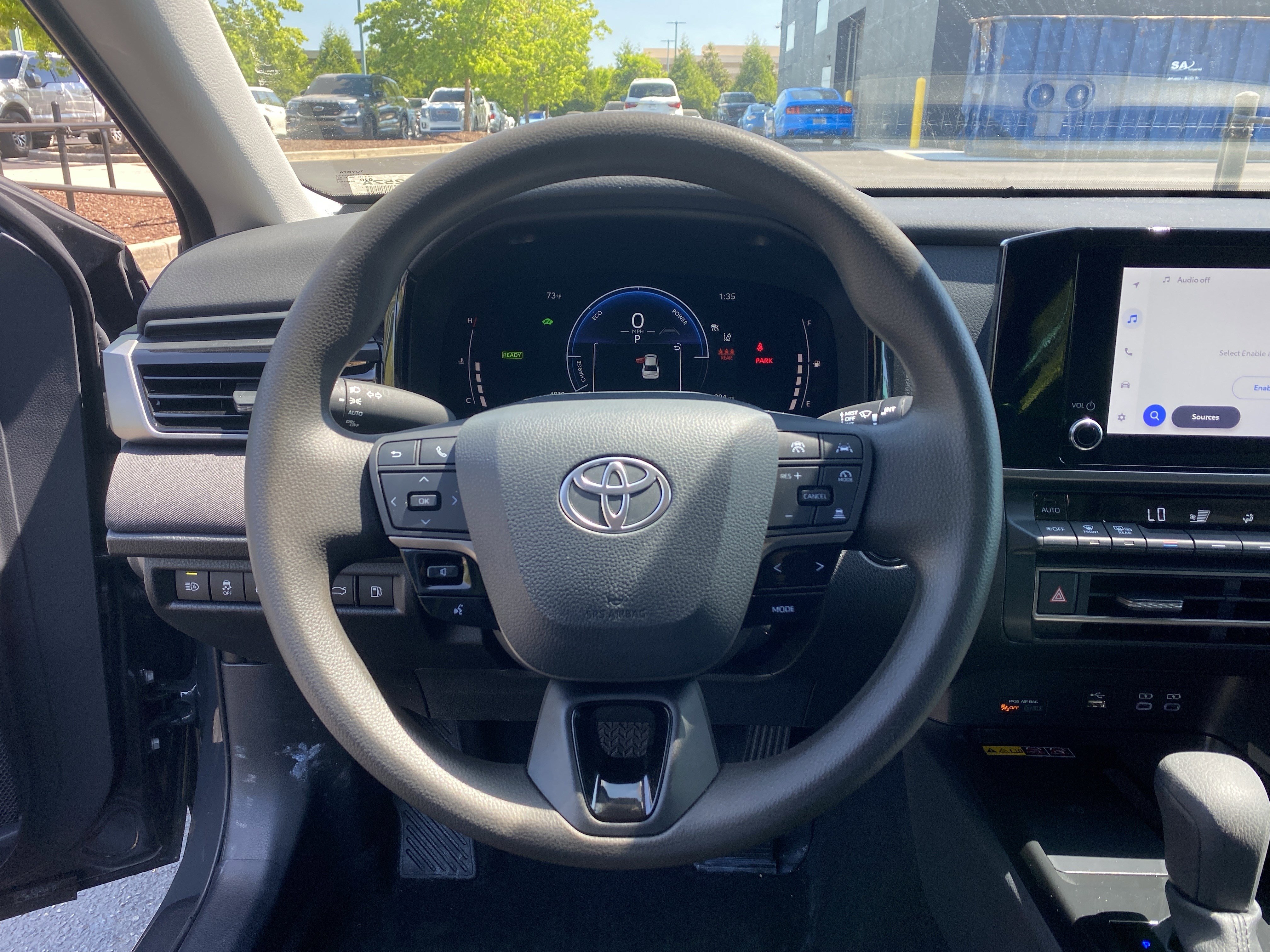 Used 2025 Toyota Camry LE w/ Convenience Package FWD image 10