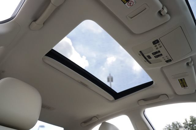 Used 2010 Lexus IS 250 w/ Preferred Accessory Package RWD image 26