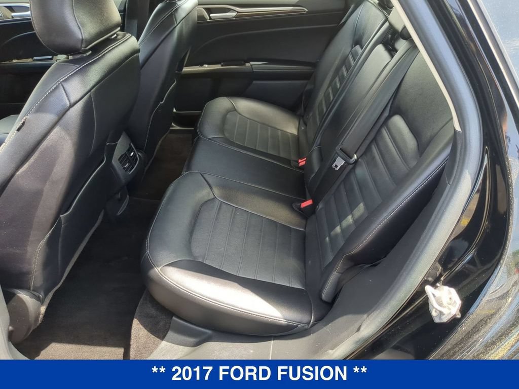Used 2017 Ford Fusion SE w/ Fusion SE Technology Package AWD/4WD image 20