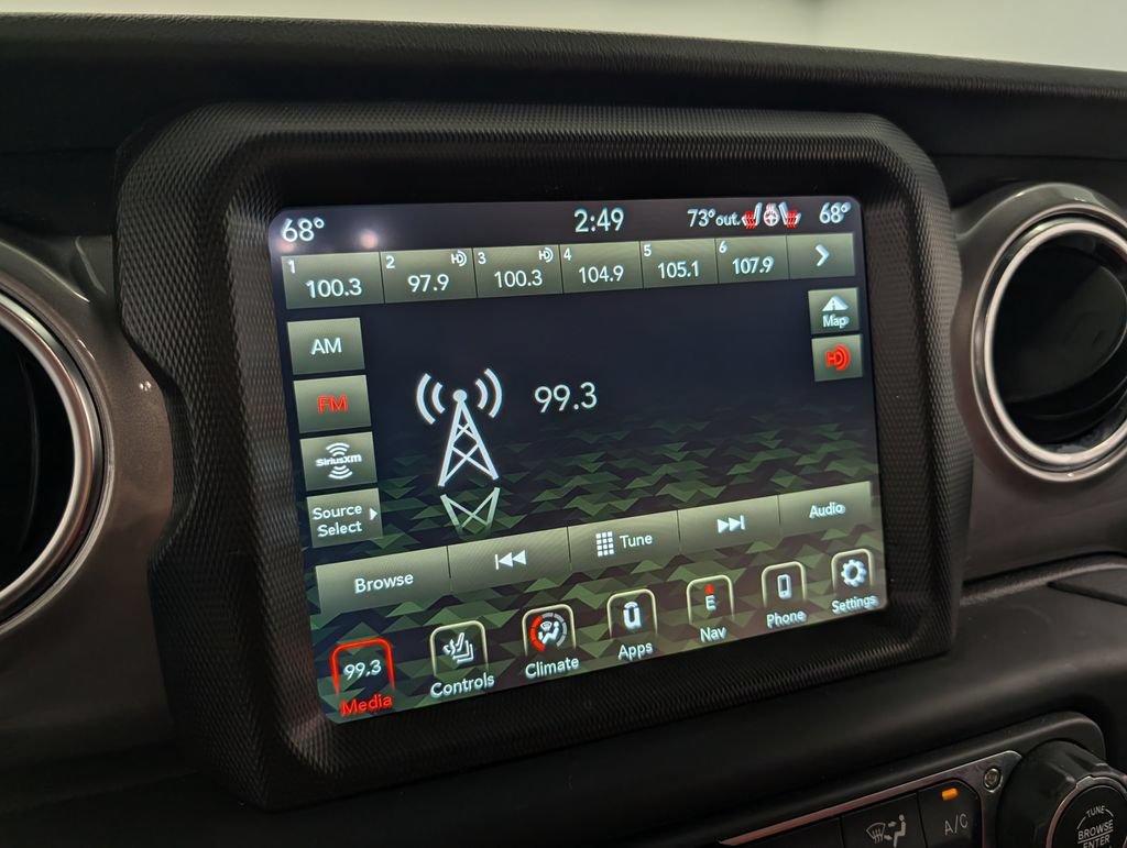 Used 2021 Jeep Wrangler Unlimited Sahara AWD/4WD image 16