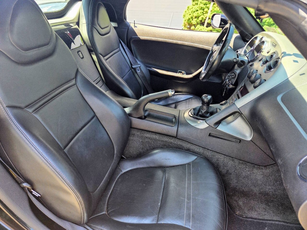 Used 2006 Pontiac Solstice Convertible w/ Premium Package RWD image 15