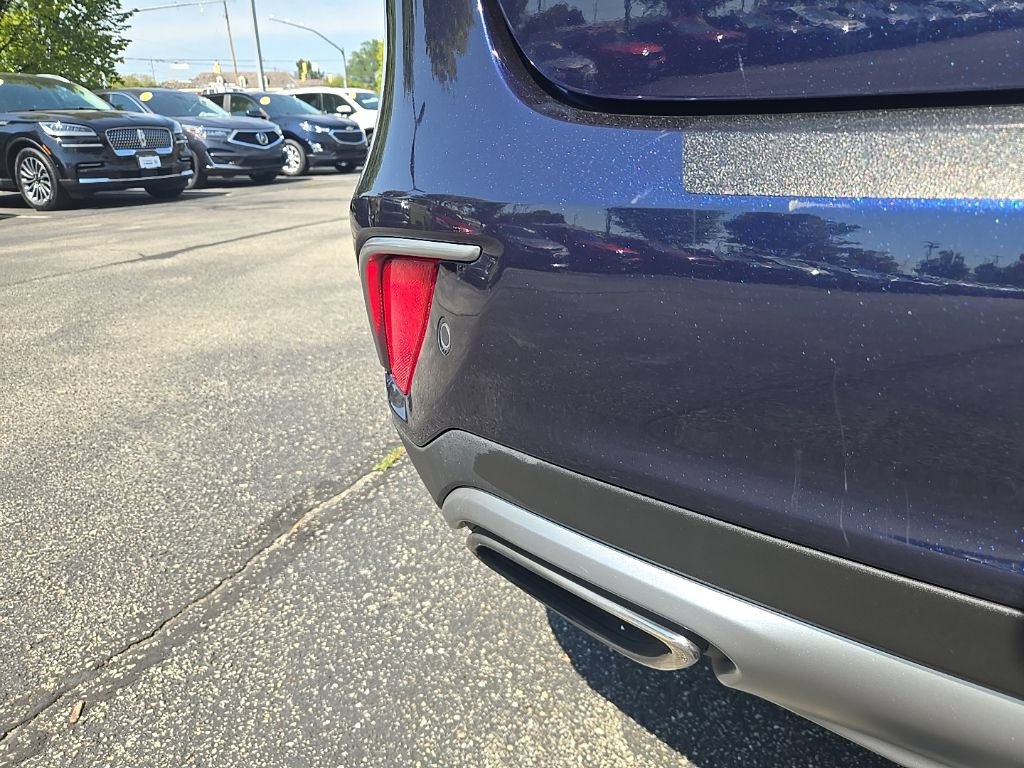 Used 2018 Hyundai Santa Fe Limited AWD/4WD image 11