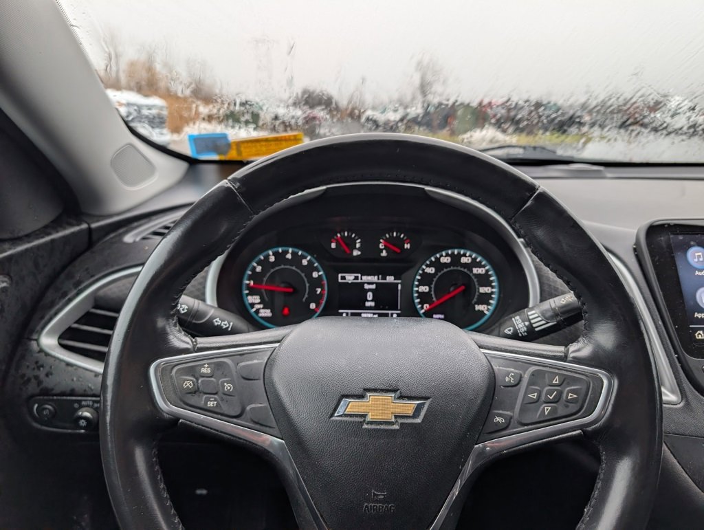 Used 2022 Chevrolet Malibu RS image 14