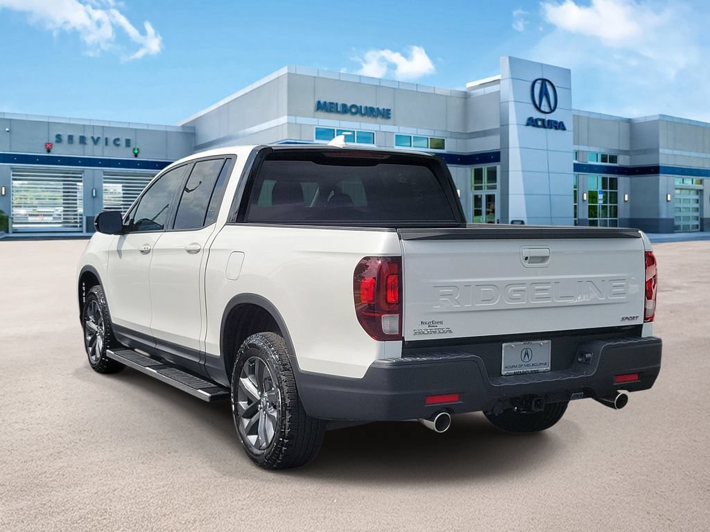 Used 2025 Honda Ridgeline Sport image 4