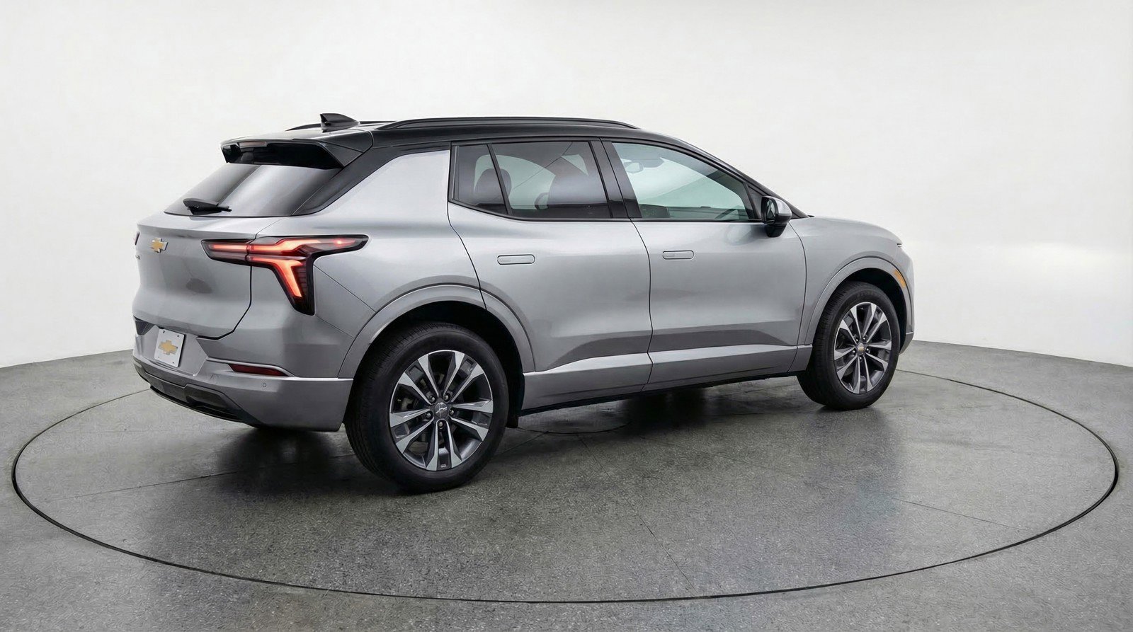 Used 2025 Chevrolet Equinox LT image 9