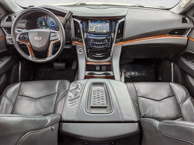 Used 2017 Cadillac Escalade ESV Premium Luxury image 19