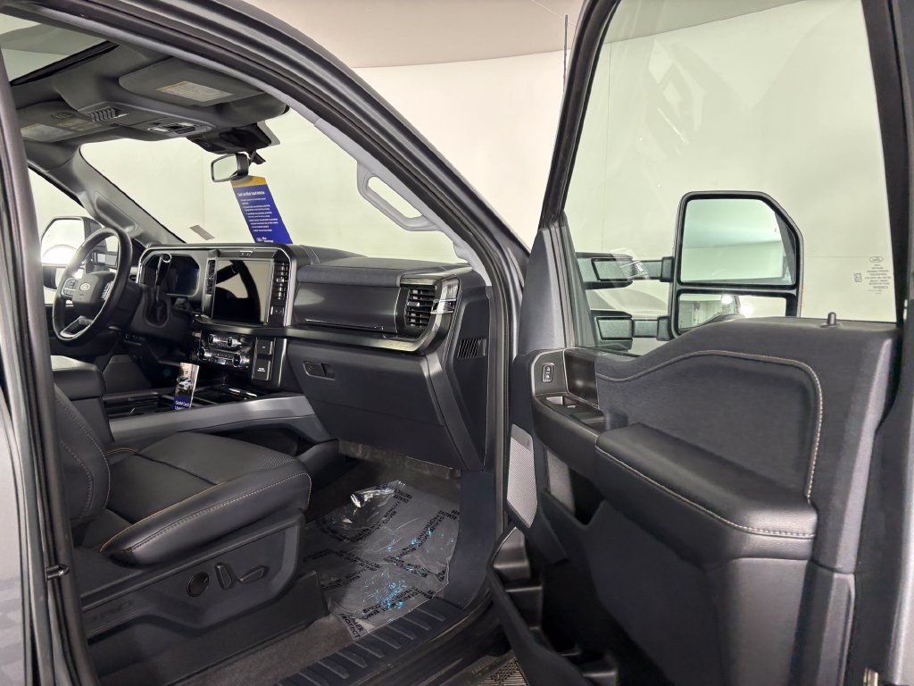 Certified 2026 Ford F350 Lariat w/ Black Appearance Package AWD/4WD image 37