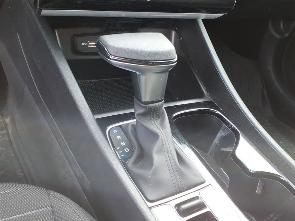 Certified 2024 Hyundai Santa Cruz SEL image 12