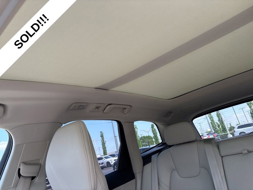 Used 2023 Volvo XC60 B5 Plus w/ Climate Package AWD/4WD image 12