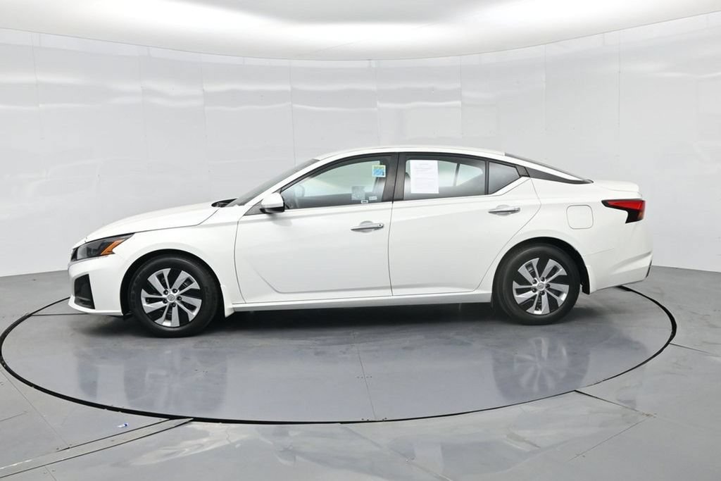 Used 2023 Nissan Altima 2.5 S FWD image 31